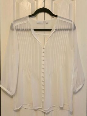 New York & Company White Pintuck Sheer Button-Front Blouse Boho Classic Layered